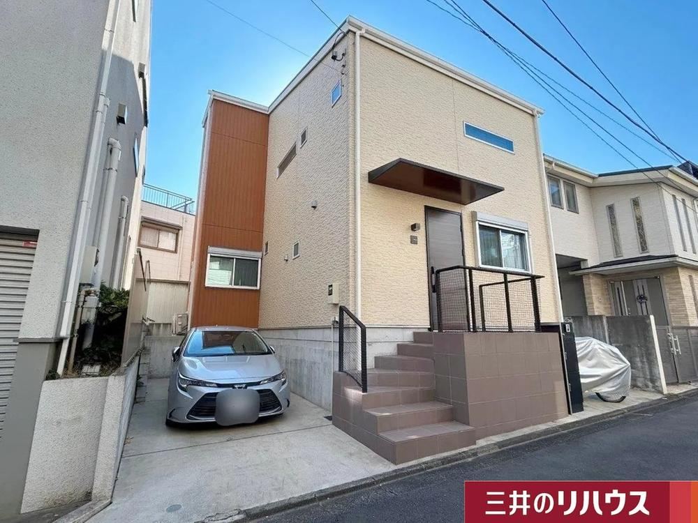 Stylish 3LDK Home Near Senzoku Station - Photo 1