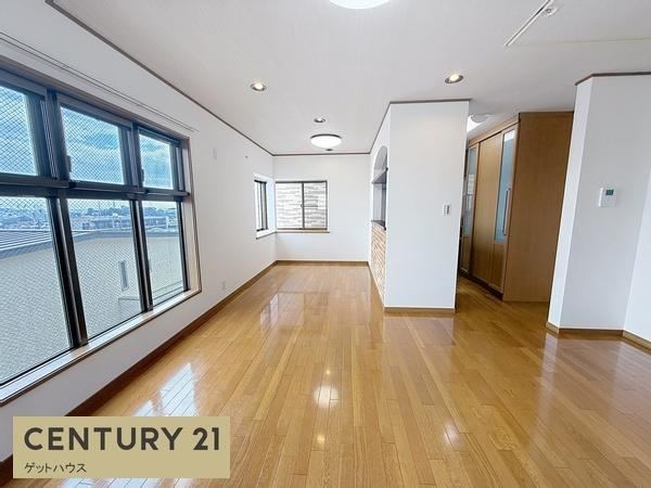 Renovated House with Great Views in Tsurumi - Photo 1