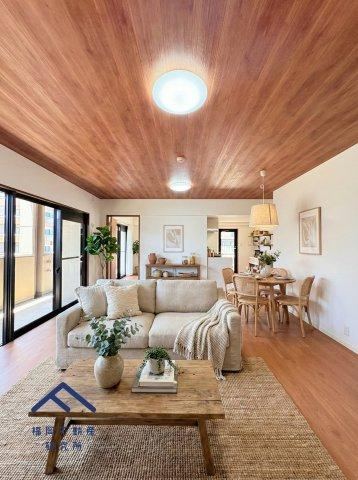 4LDK apartment in Onojo, Fukuoka - Photo 1