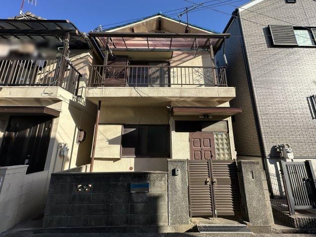 Renovated 2DK House in Tarumi - Photo 1