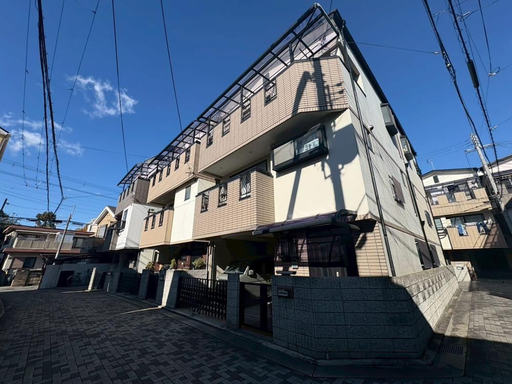 5LDK House Near JR Amagasaki Station - Photo 1