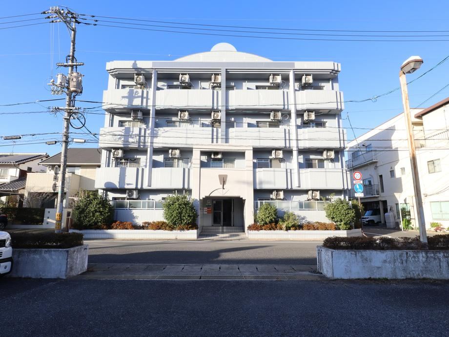 studio apartment in Kita Ward, Okayama - Photo 1