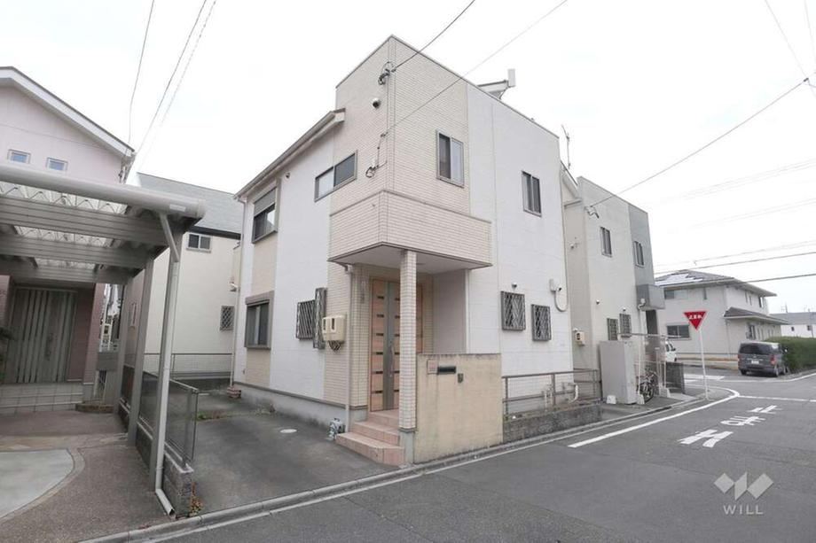 Charming 3LDK House with Open Living Space in Nakagawa-ku - Photo 1