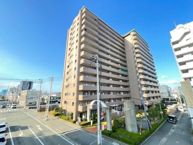 2LDK apartment in Tokushima, Tokushima - Photo 1