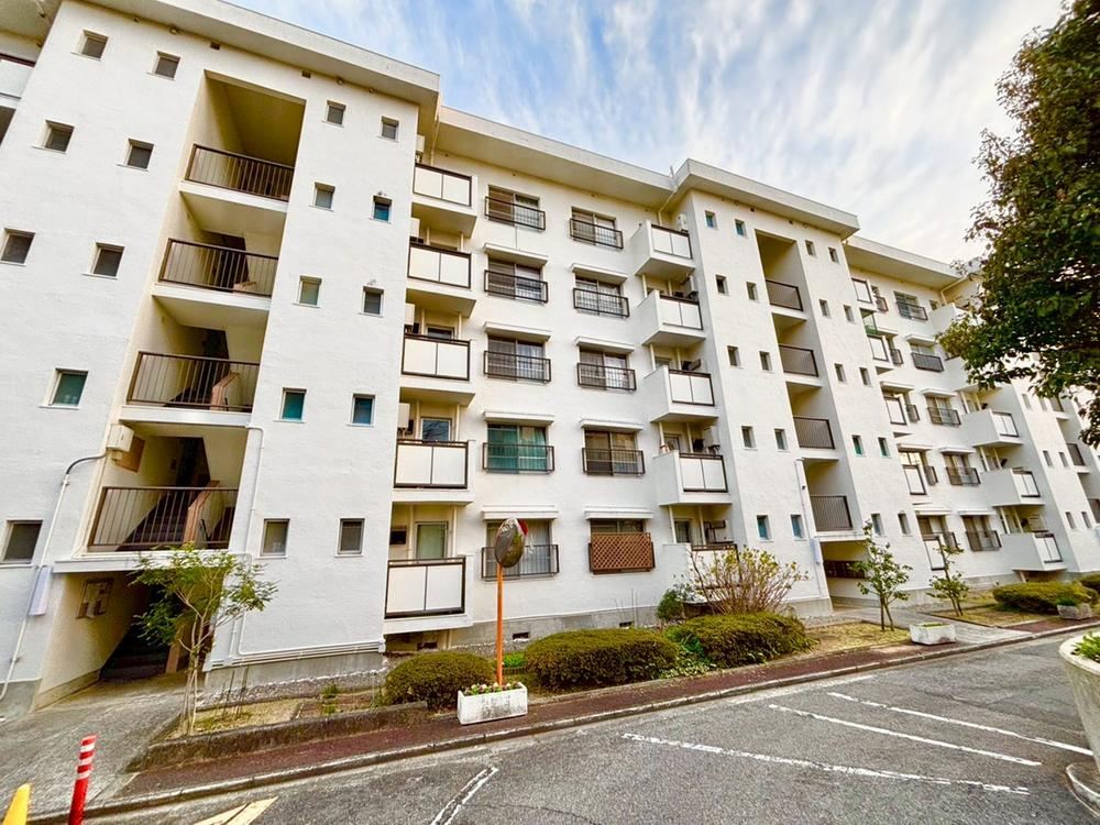 3DK apartment in Minami Ward, Sakai, Osaka - Photo 1