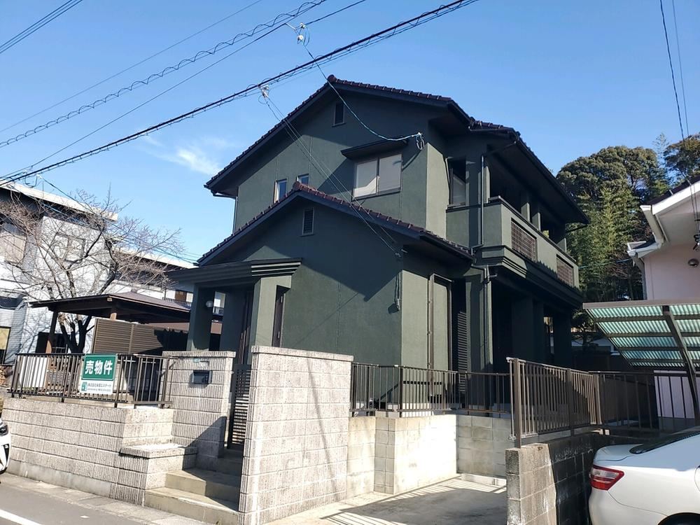 Beautifully Maintained 3LDK Home Near Park in Kasuga - Photo 1