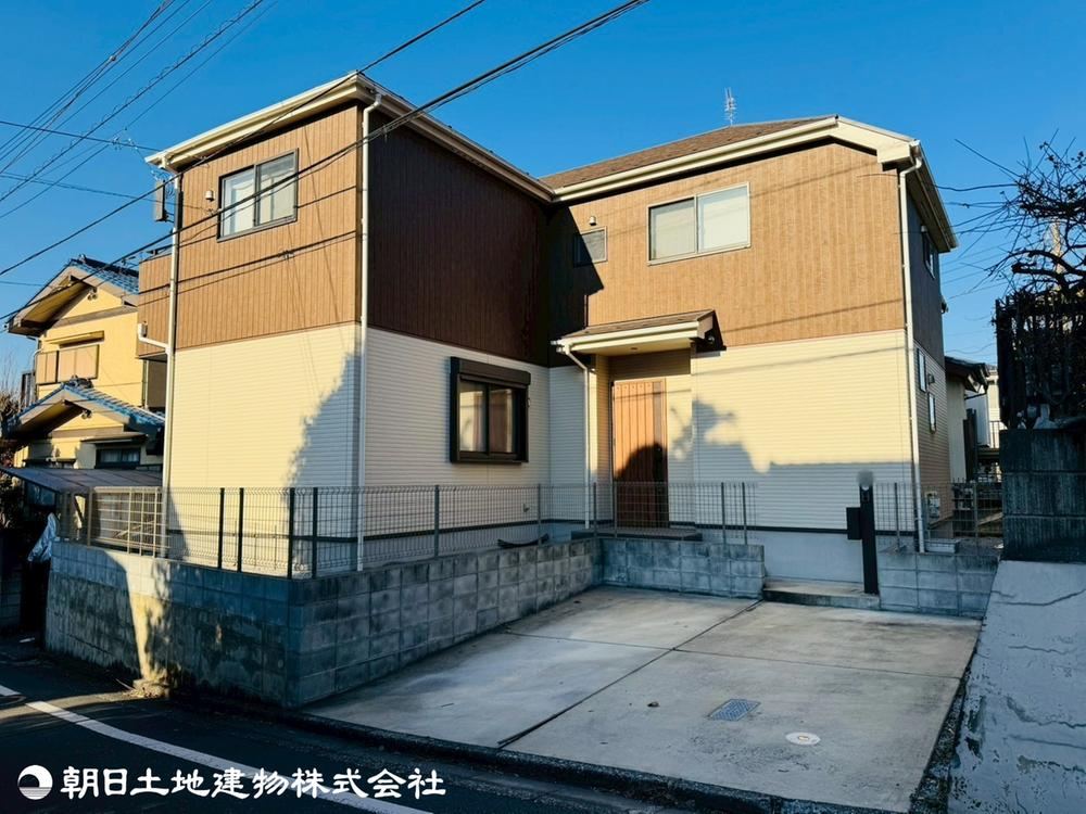 Bright 4LDK House with Southeast Exposure in Hachioji - Photo 1