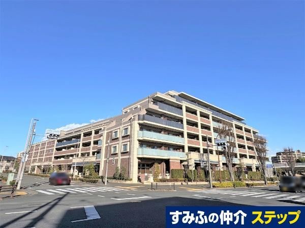Stylish 1LDK Senior Apartment in Wakabadai - Photo 1