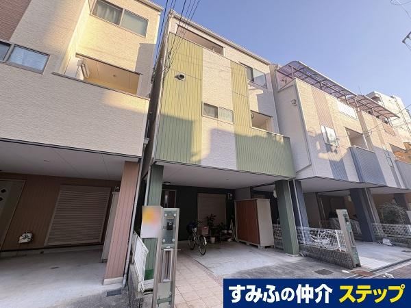Family-Oriented 4LDK House in Suminoe - Photo 1