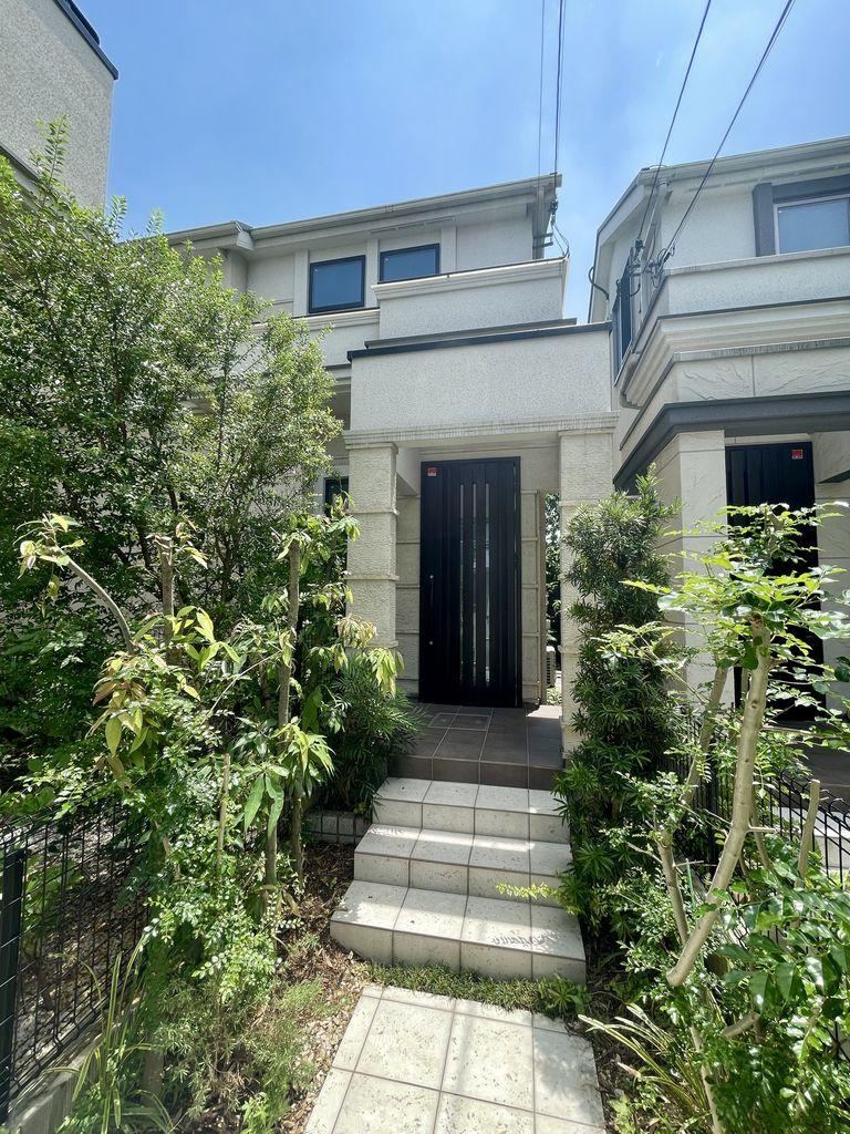 Charming 3LDK Home in Sakuradai - Photo 1