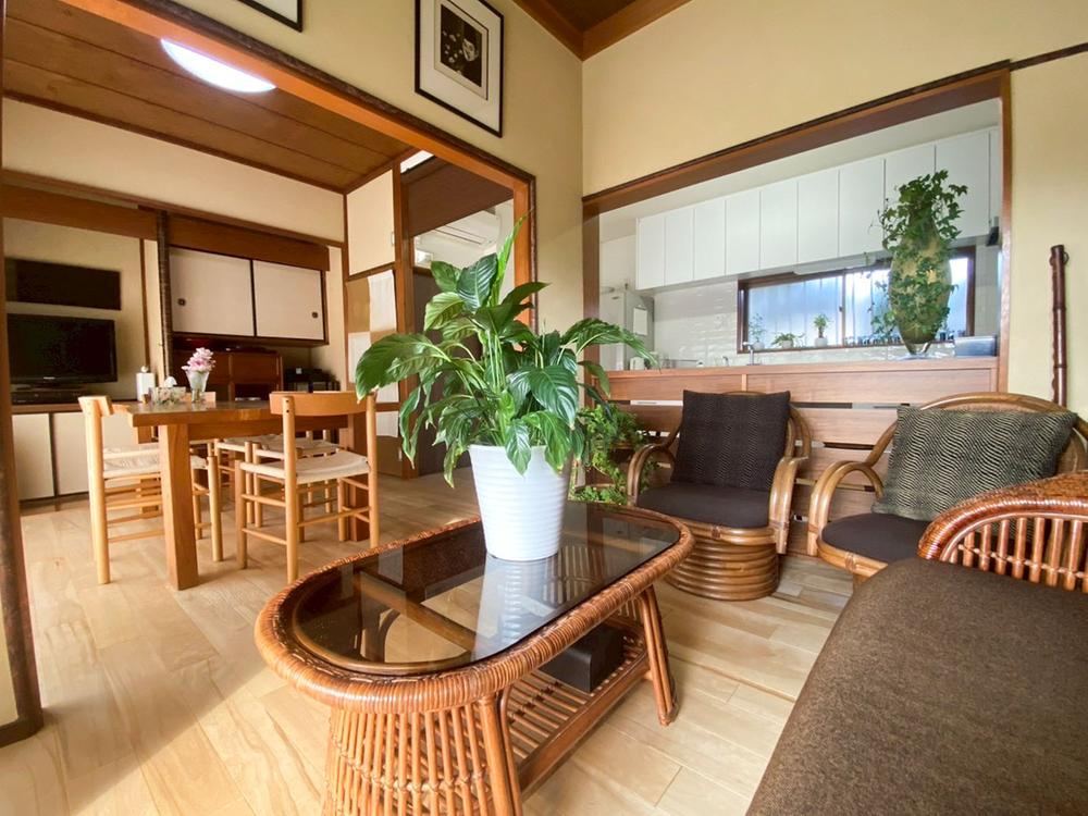 Stylish 4LDK House with Garden and Garage - Photo 1