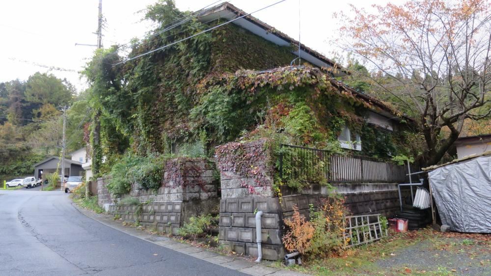 Land in Higashisakurayama with Great Access - Photo 1