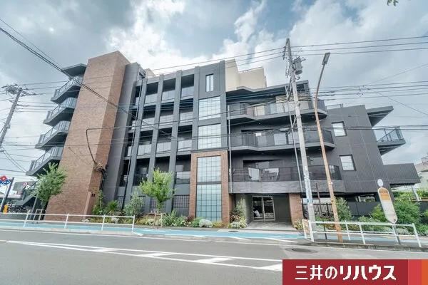 Modern 1LDK Apartment in Iguchi - Photo 1