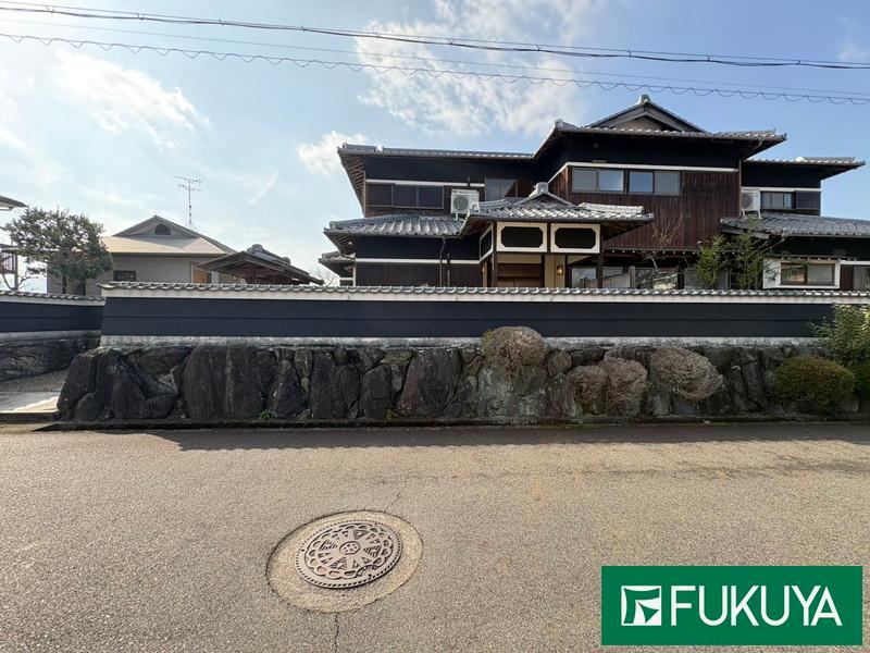 Spacious 7LDK House in Kitayamadai - Photo 1