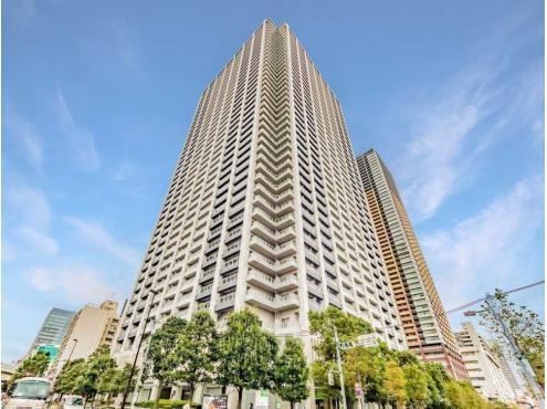 Luxurious 3LDK Apartment in Higashi-Ikebukuro - Photo 1