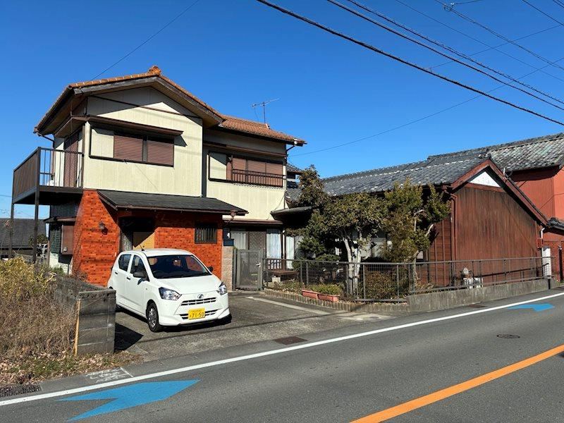 Spacious 6LDK Detached House in Tsujikuru 2 - Photo 1