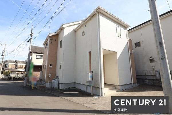 Bright 4LDK Home in Iruma City - Photo 1