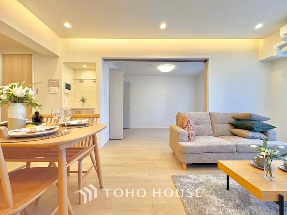 Designer 3LDK Apartment with Large LDK in Kawaguchi - Photo 1