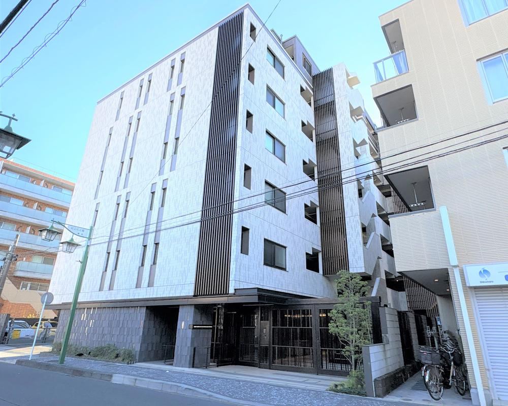 Newly Built Apartment Near Tsunashima Station - Photo 1