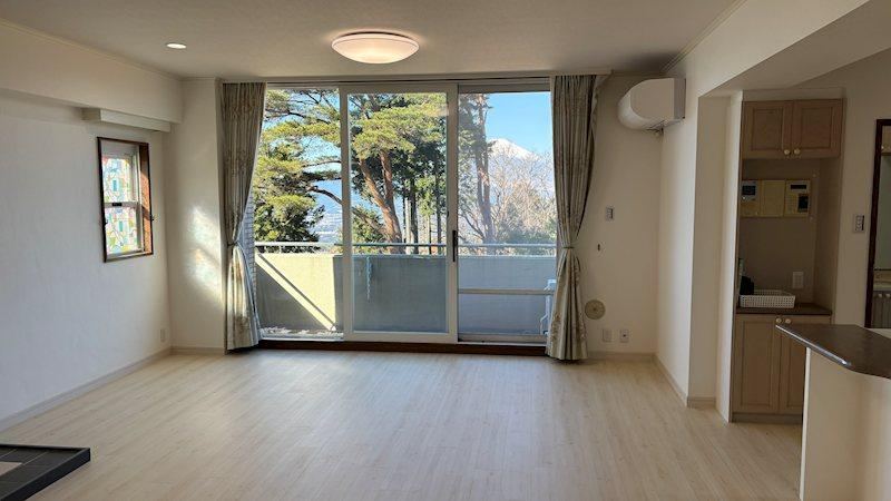 2LDK apartment in Kannami, Tagata District, Shizuoka - Photo 1