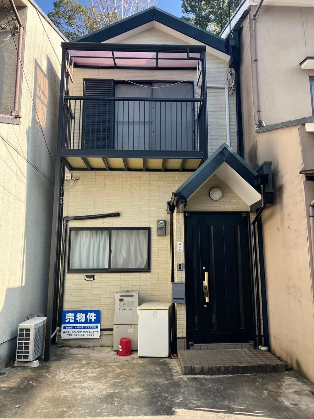 Well-Positioned 4LDK House in Tanaka Sato-no-uchi-cho, Kyoto - Photo 1