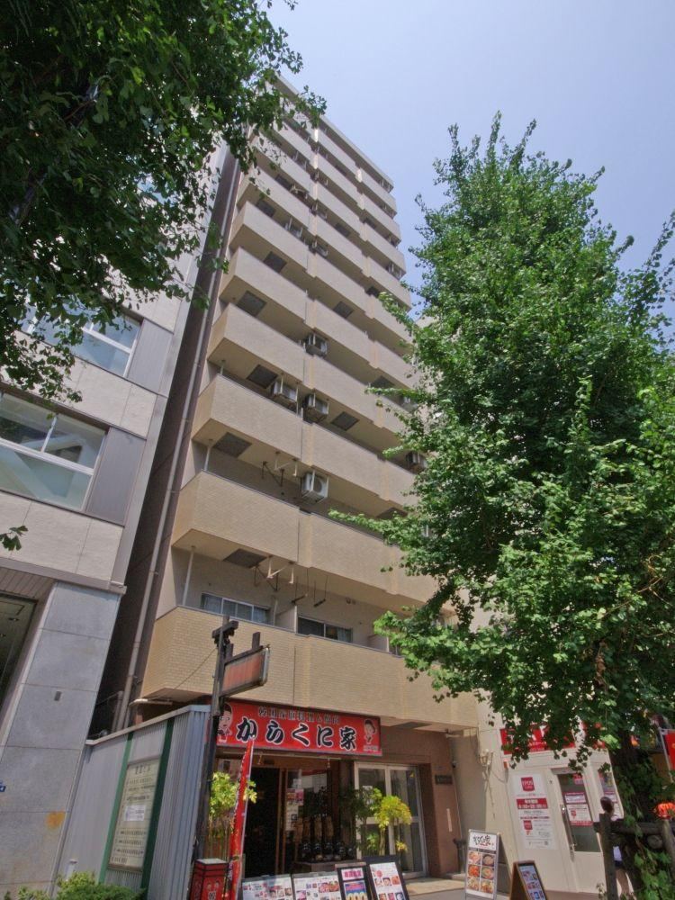 studio apartment in Minato Ward, Tokyo - Photo 1