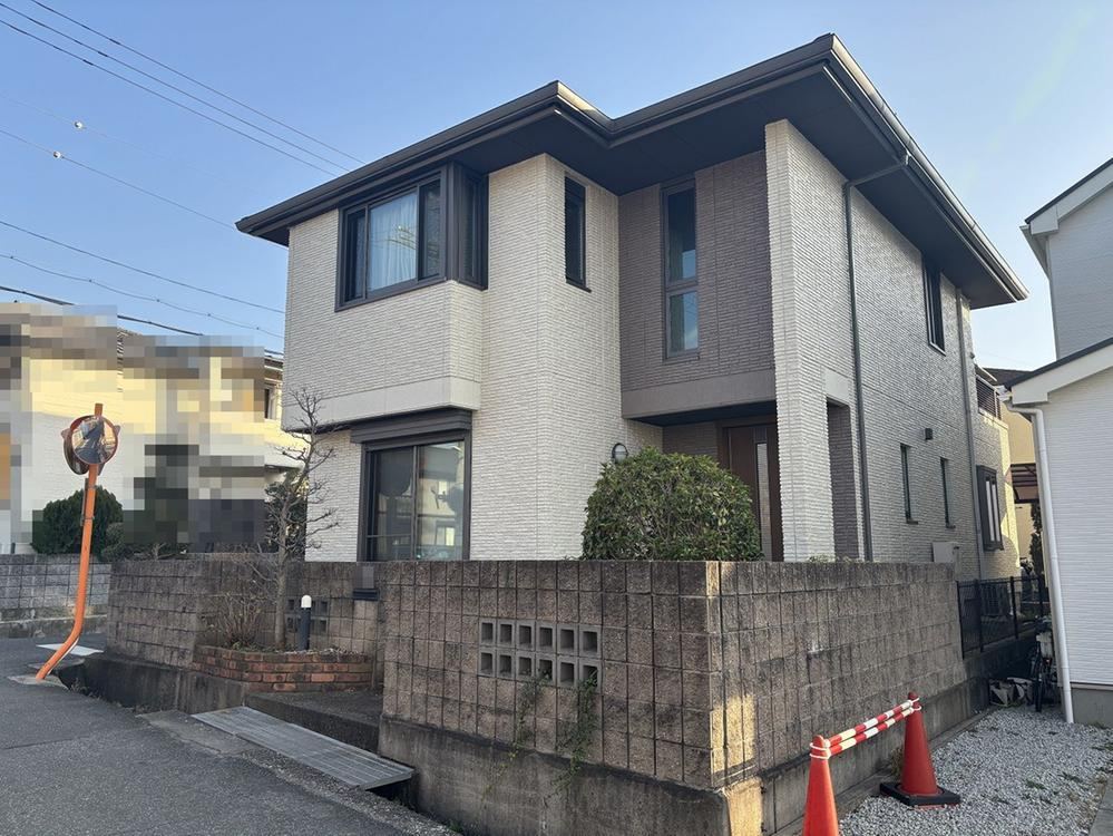 Renovated 4LDK House on Corner Lot in Nara - Photo 1