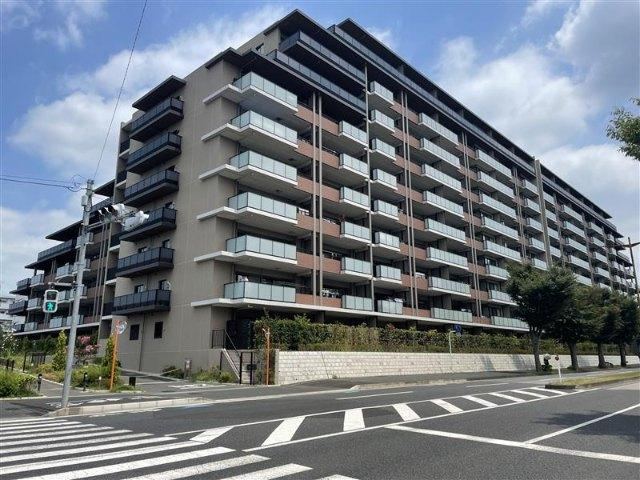 Modern 3LDK Apartment in Narita - Photo 1