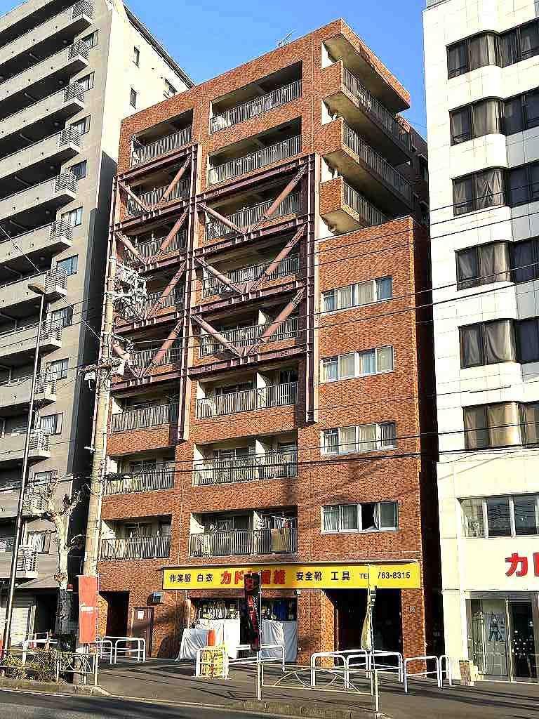 Newly Renovated 1LDK Apartment Near Ume-yashiki Station - Photo 1