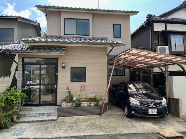 Conveniently Located 6K+S House Near Kanazawa Center - Photo 1