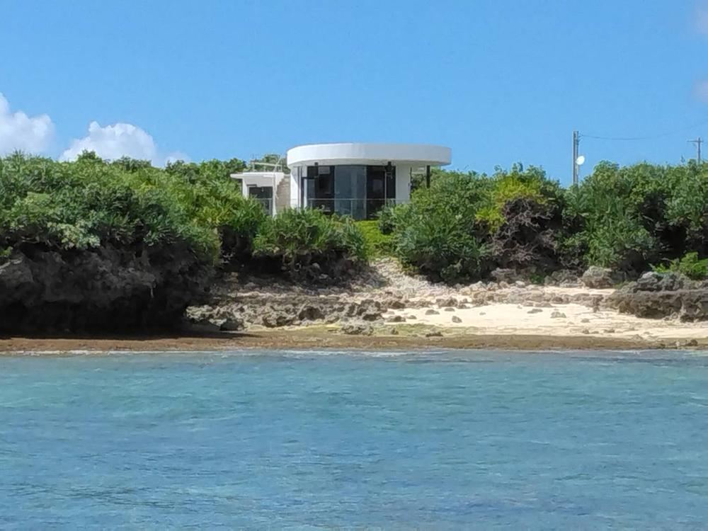 Designer Villa with Ocean Front Access - Photo 1
