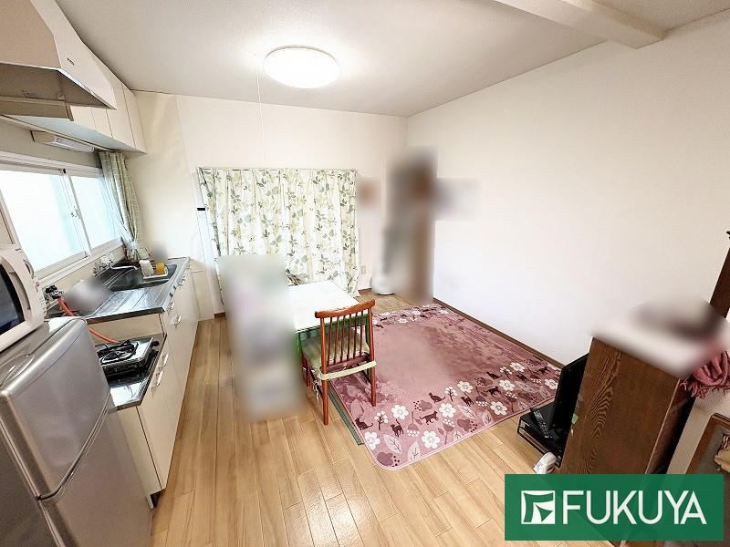 Bright 3DK House with Southwest Exposure - Photo 1