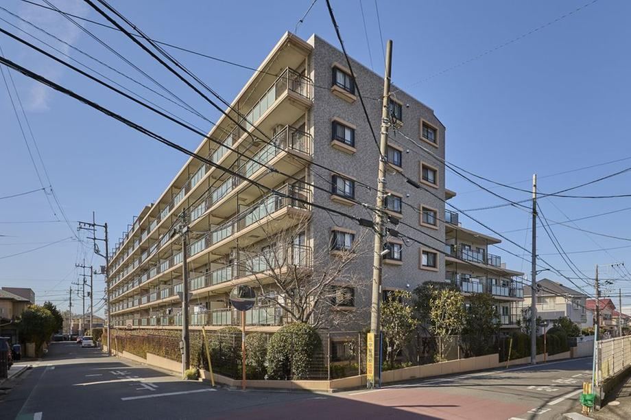 Charming 2LDK Apartment in Miyama - Photo 1