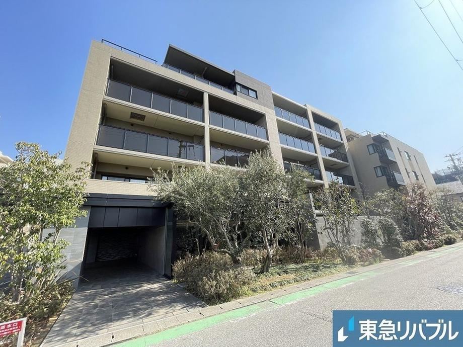 2LDK+S apartment in Nishinomiya, Hyogo - Photo 1