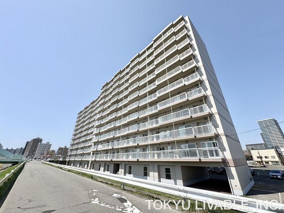 4LDK apartment in Chuo Ward, Sapporo, Hokkaido - Photo 1