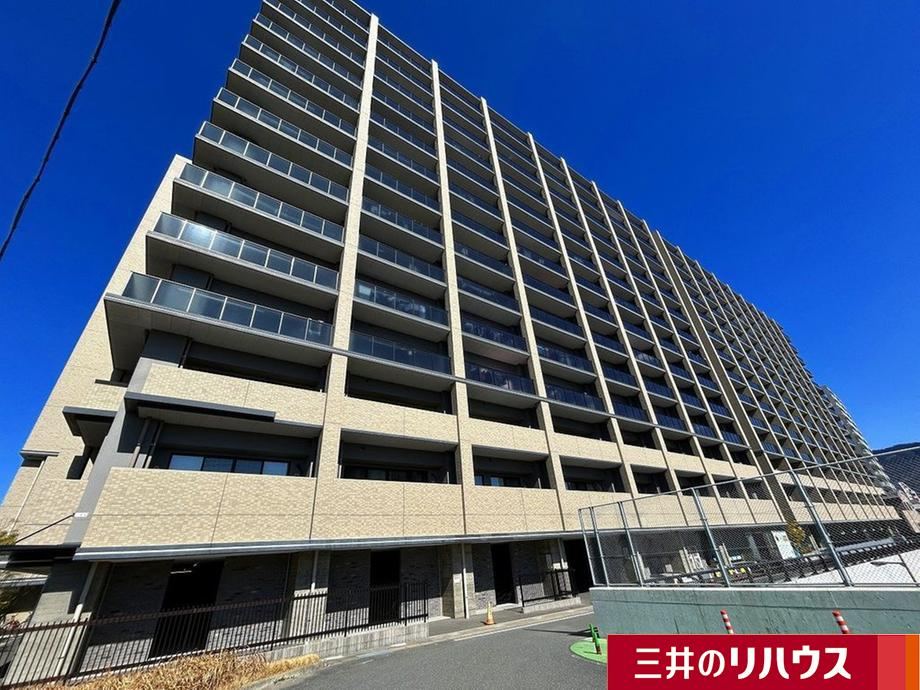 2LDK+S apartment in Onojo, Fukuoka - Photo 1