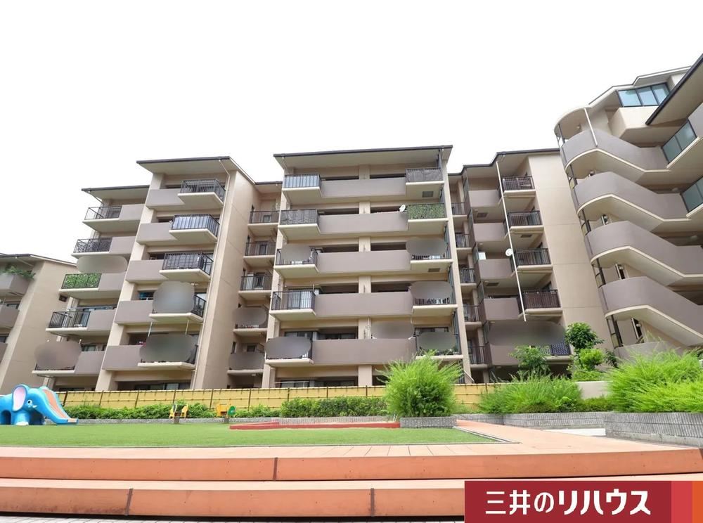 3LDK+S apartment in Nishikyo Ward, Kyoto - Photo 1