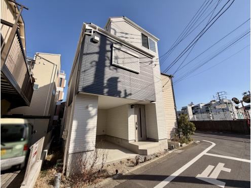 Newly Built Quality Home Near Station in Ota City - Photo 1