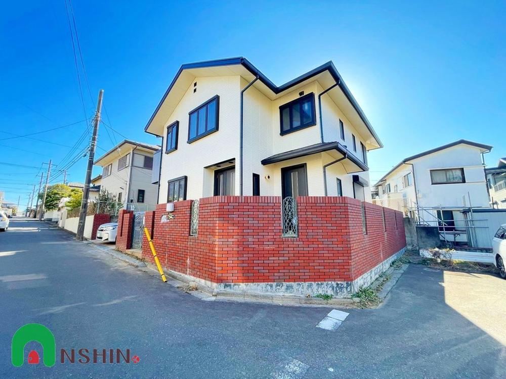 Expansive 5LDK House with Functional Layout in Funabashi - Photo 1