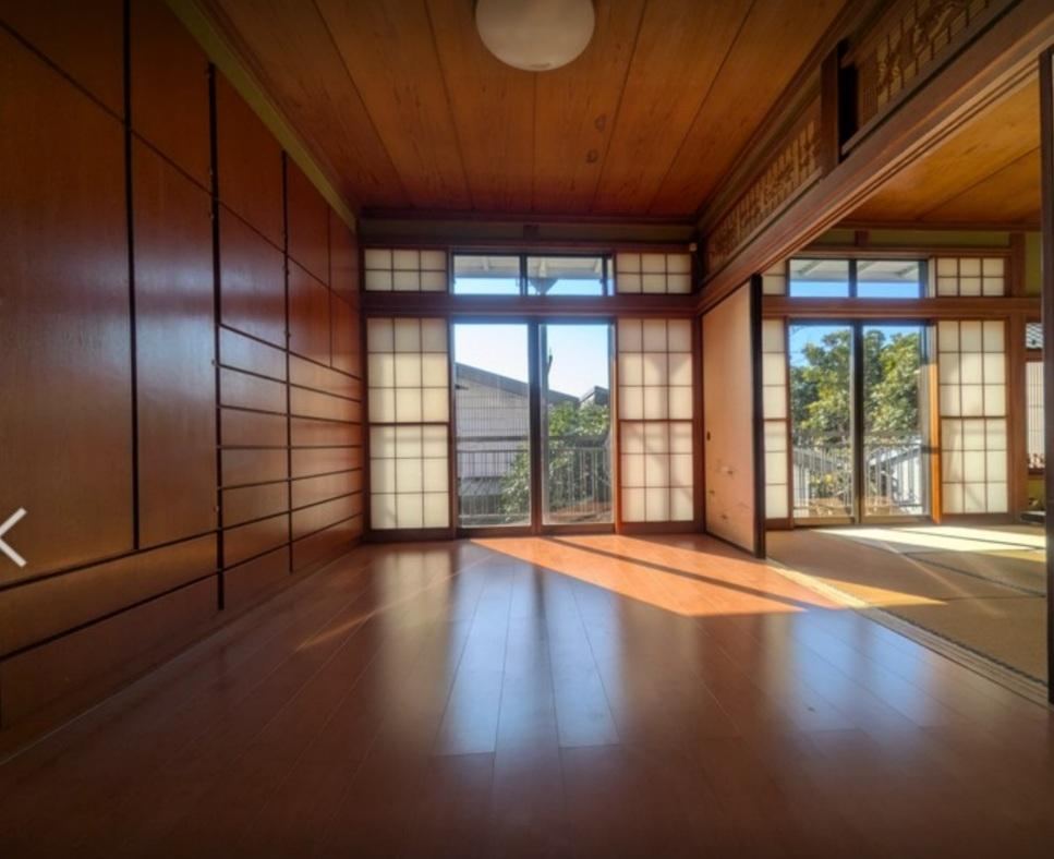 Japanese-Style Home in Quiet Hillside Location - Photo 1