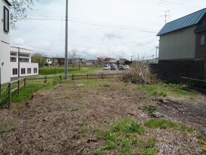 Quiet Residential Land Near Schools - Photo 1