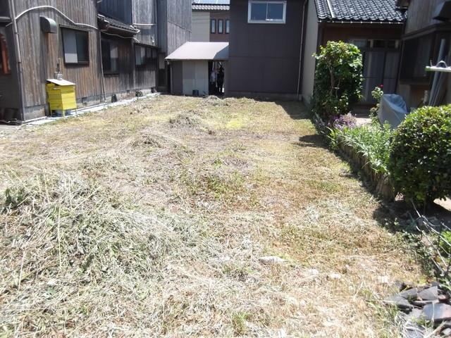 206 m² land in Imizu, Toyama - Photo 1