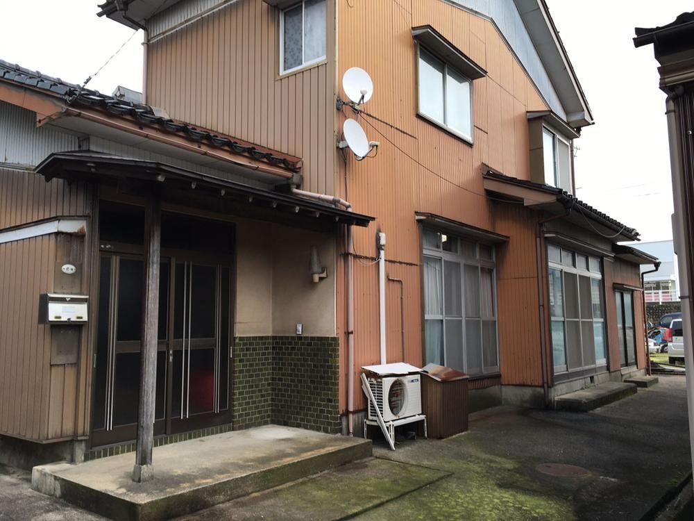Convenient 5DK House in Uozu - Photo 1