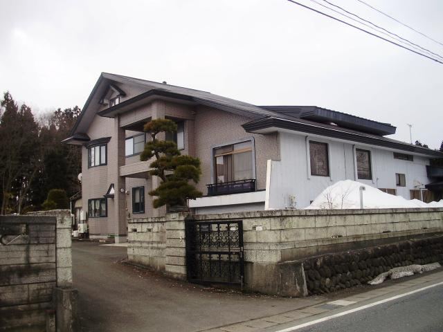 Spacious 12DK+S House with Large Garden in Waga - Photo 1
