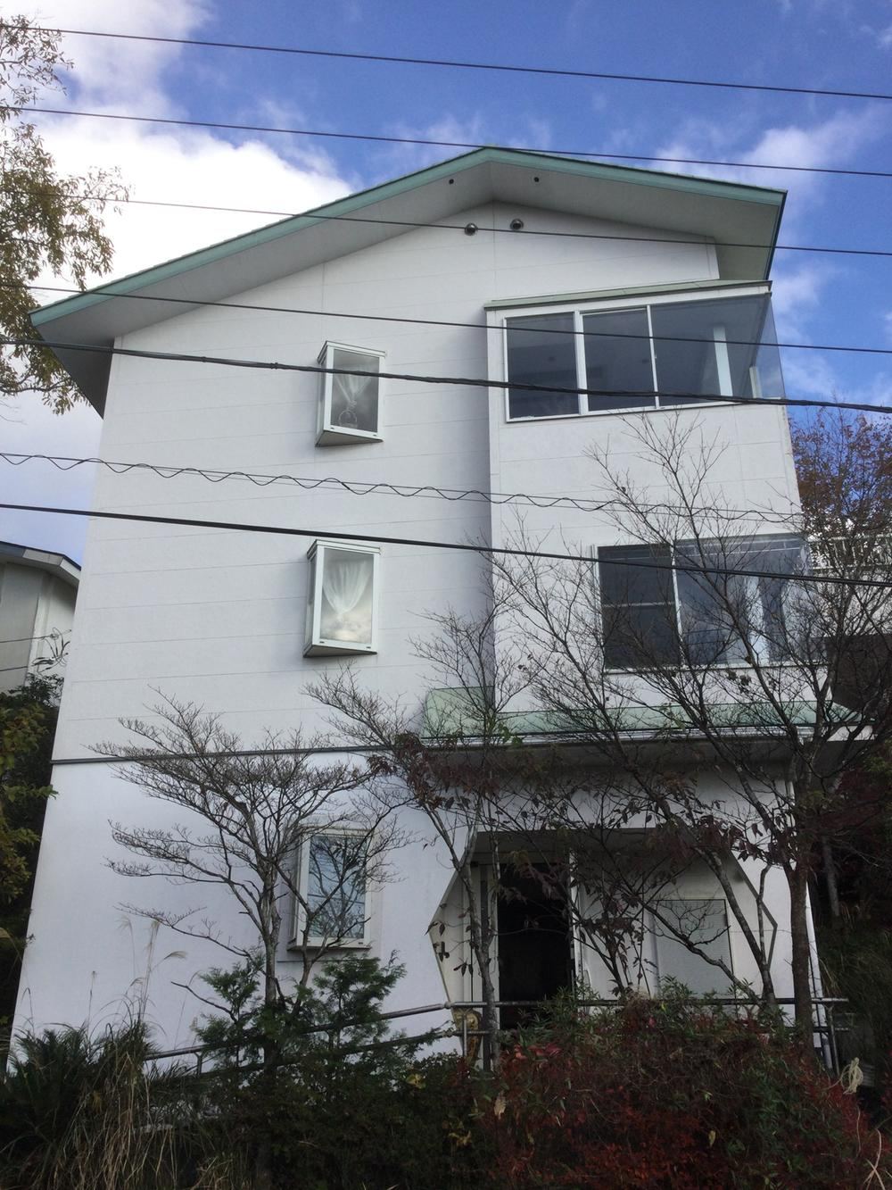 Scenic 2LDK Home in Emerald Town with Elevator - Photo 1