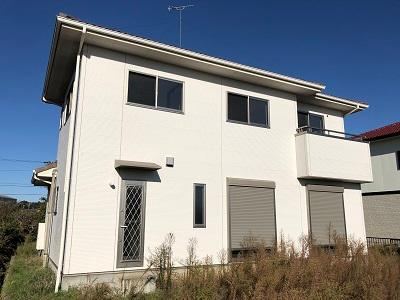 Spacious 4LDK Home with Southern Garden in Momoyama - Photo 1