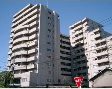 2LDK apartment in Takasaki, Gunma - Photo 1