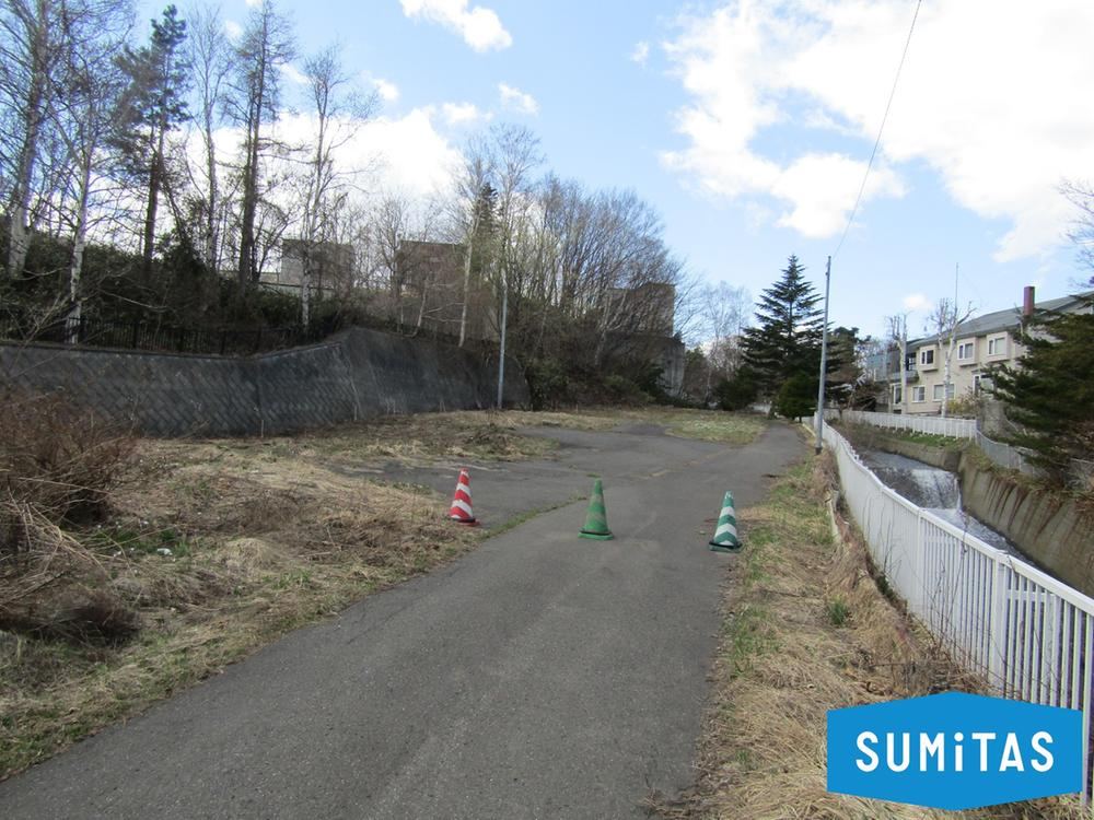 1402 m² land in Teine Ward, Sapporo, Hokkaido - Photo 1