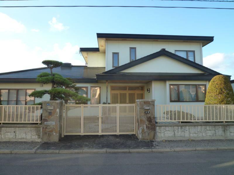 Expansive 7LDK House with Garden - Photo 1