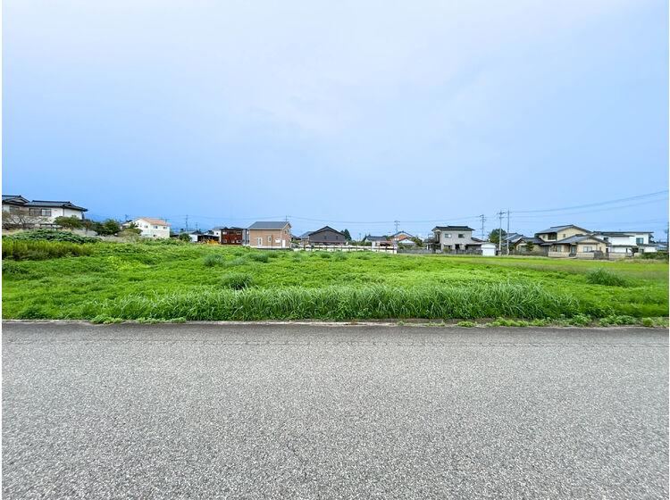 1778 m² land in Kamiichi, Nakaniikawa District, Toyama - Photo 1